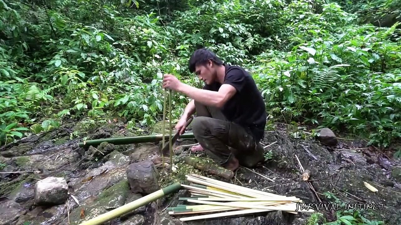 Survival Instinct - How to make glue stick birds bathing in streams