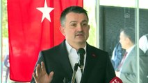 Pakdemirli: 'Seracılık ile ilgili büyük bir hibe projesi başlatmak üzereyiz' - İZMİR