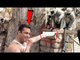 Salman Khan FEEDING MONKEYS & WISHING Eid- Mubarak To His Fans