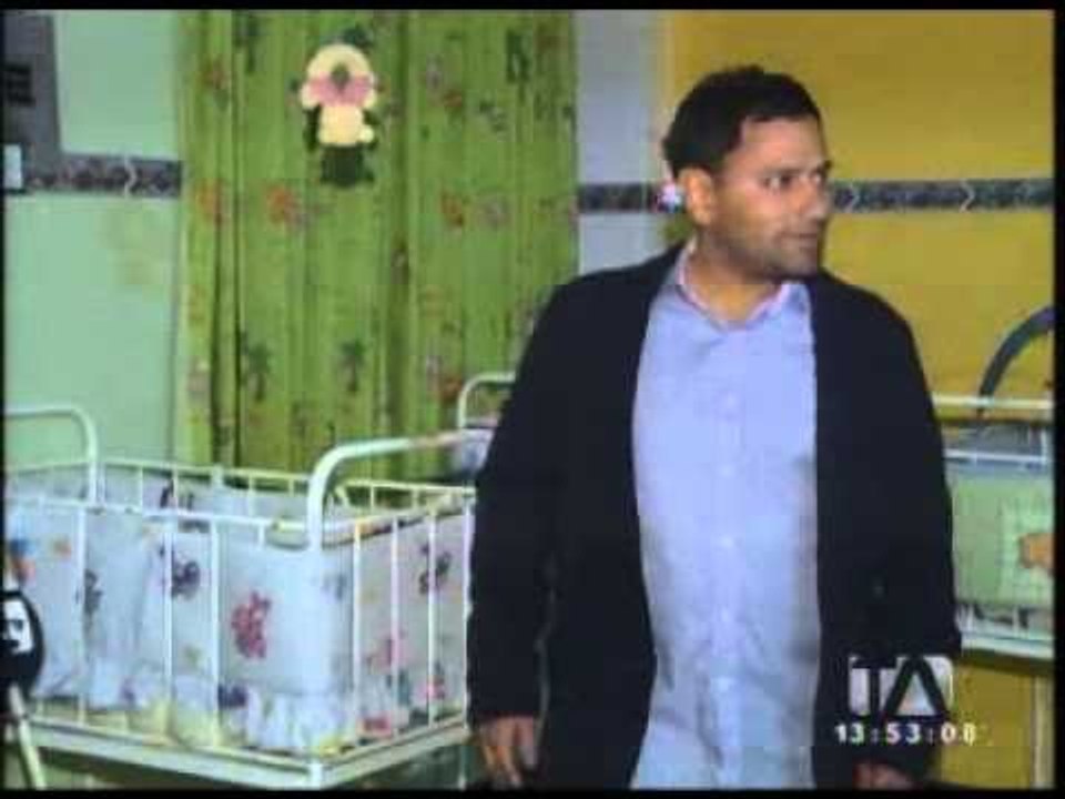 Fredy busca a su familia biológica en Ecuador, que lo abandonó hace 37 años