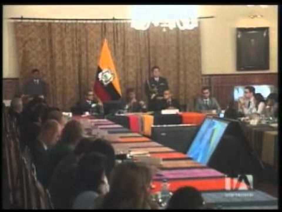 assange correa