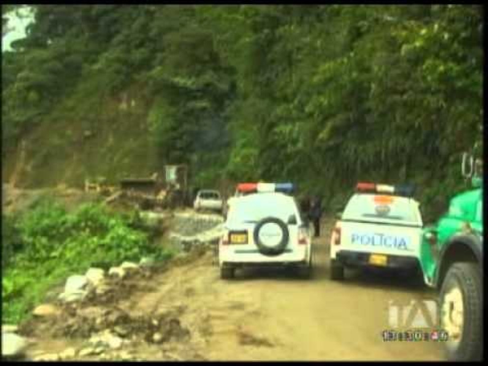 Continúa bloqueada la vía Zamora -   Loja