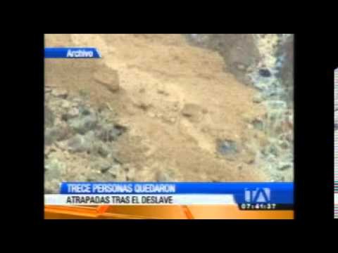 Deslave sepulta a dos familias en Esmeraldas