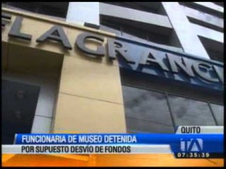 Funcionaria fue detenida por el presunto desvió de más de 100 mil dólares