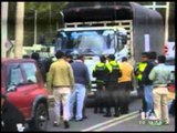 Transportistas y comerciantes protestan por retención de sus bienes en Colombia