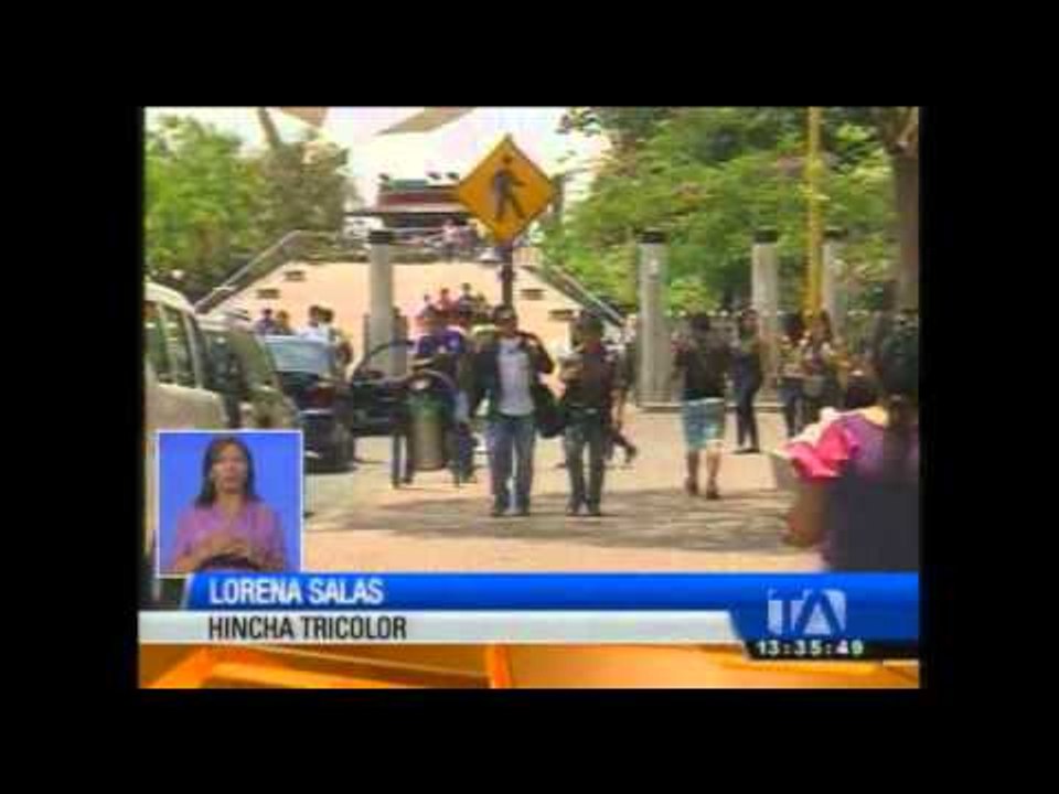 Hinchas ecuatorianos se prepararan para gritar los goles de la clasificación