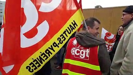 Les syndicats enterrent les promesses du Medef à Tarbes