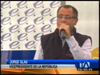 Glas entregó diploma a empresa que recicla y reutiliza