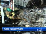 Una manzana quedó en escombros tras incendio en Esmeraldas