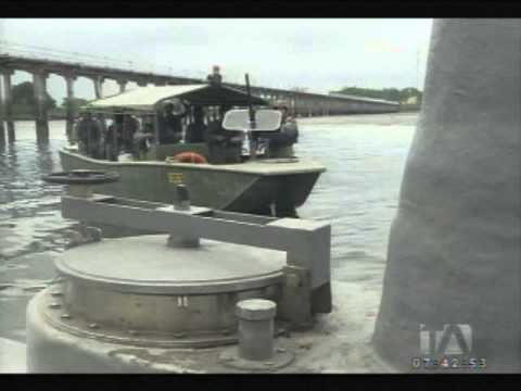 Policía antinarcóticos busca droga que pretendía ser trasportada en sumergible