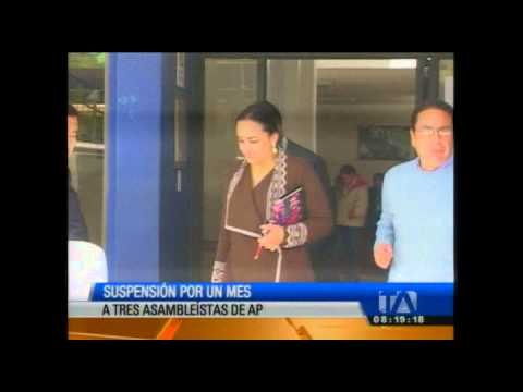 Tres asambleístas de Alianza País fueron suspendidas por un mes