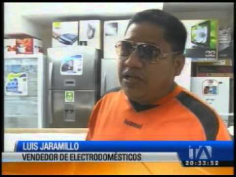 Comerciantes, inquietos por escazas ventas previo al festivo navideño