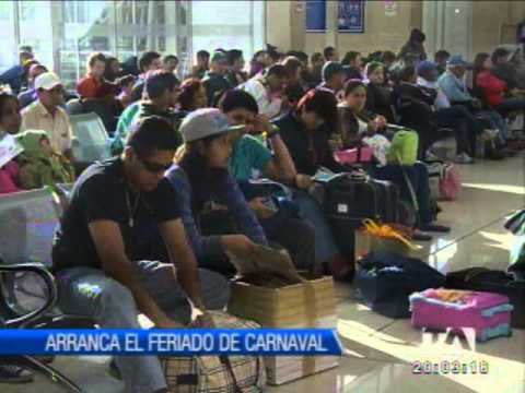 Masivo éxodo de turistas por feriado de Carnaval en Quito