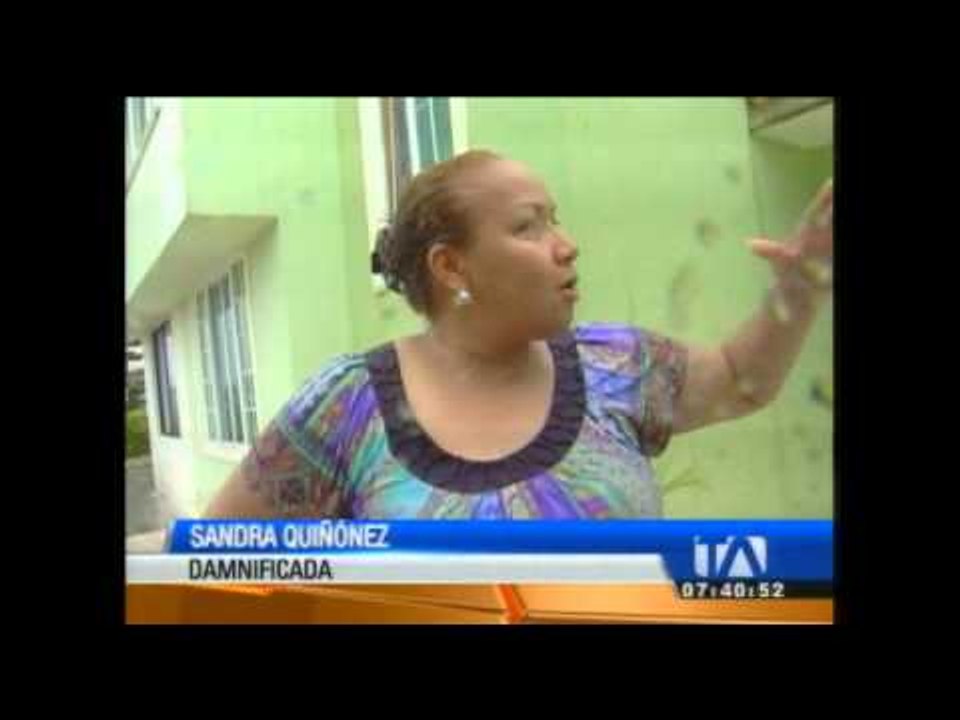 Inundaciones afectan 100 viviendas en Esmeraldas