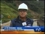 Vía Macas   Riobamba está bloqueada por deslave