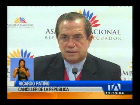 El canciller Patiño celebra la decisión de la Interpol contra Jamil Mahuad