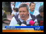 Extrabajadores del IESS inician huelga de hambre en Quito