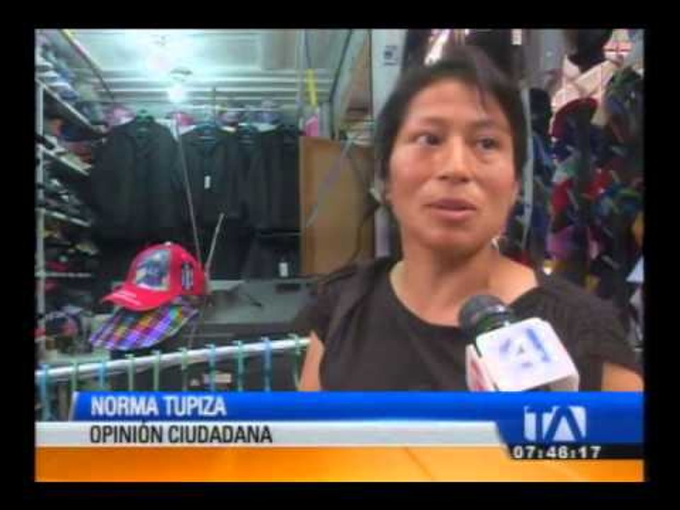 Comerciantes aseguran que las ventas de útiles y uniformes escolares continúan bajas