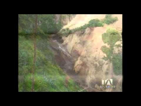 Se produjo un deslave por el represamiento del río Pisque en Imbabura
