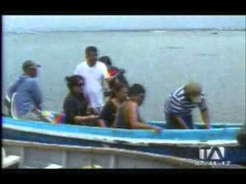 Una embarcación artesanal se incendió en Manabí