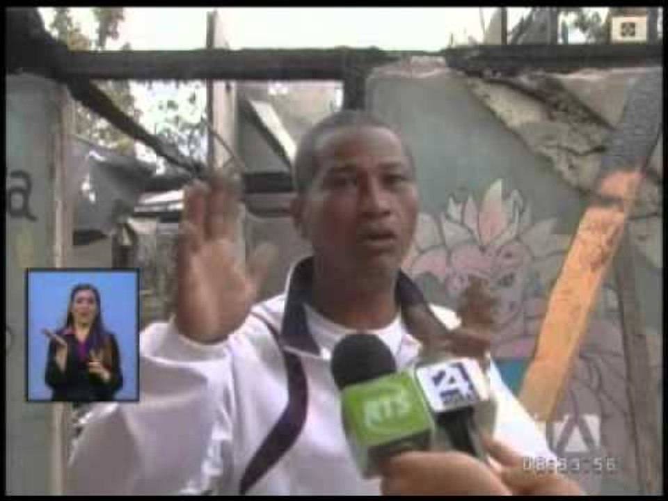Incendio deja sin vivienda a una mujer y sus seis hijos en Esmeraldas