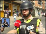 Policías desalojan a manifestantes de la Gobernación de Morona Santiago