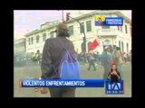 Violentos enfrentamientos en las afueras de la Asamblea Nacional