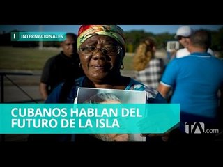 下载视频: Cubanos llegan a rendirle tributo a su líder - Teleamazonas