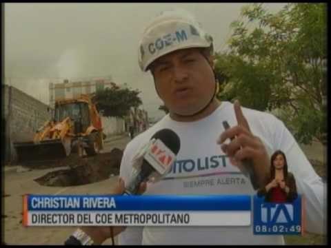 Rotura de una tubería provocó el hundimiento de calzada en Carcelén - Teleamazonas