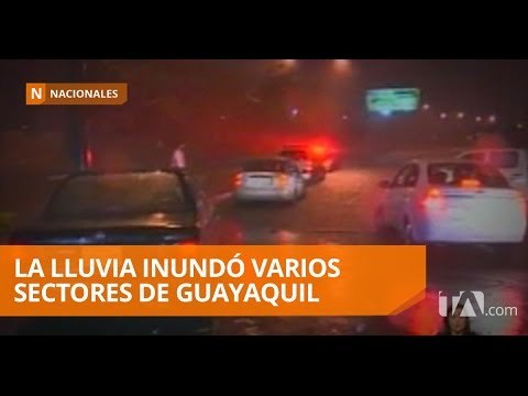 Primer aguacero torrencial dejó sectores inundados - Teleamazonas