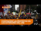 Continúan las protestas a la espera de los resultados