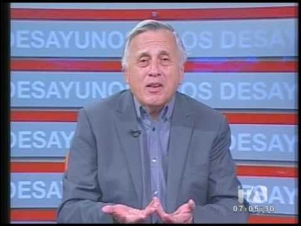 Entrevista a León Roldós, en Desayunos 24