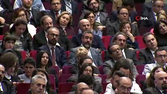 Cumhurbaşkanı Erdoğan: 'Hali hazırda çok ideal bir yüksek öğrenim sistemine sahip olmadığımız bir gerçektir. Bu alanda daha kapsamlı adımlar atmakta kararlıyız. YÖK'ün attığı adımları bu reformların bir öncüsü olarak kabul ediyorum'