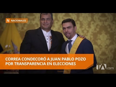 El presidente Correa condecoró a Juan Pablo Pozo por transparencia en elecciones