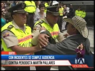 Con incidentes se cumple audiencia contra periodista Martín Pallares