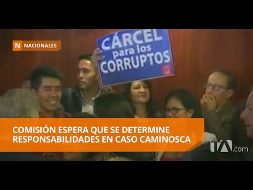 La Comisión Nacional Anticorrupción presenta denuncia en la Fiscalía - Teleamazonas