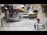 Rescate de personas atrapadas por inundación - Teleamazonas