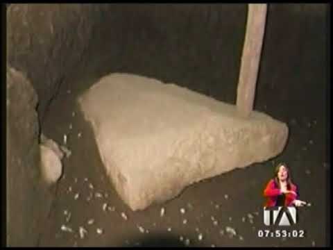 Empezó la colocación de piedras retiradas de la Plaza San Francisco