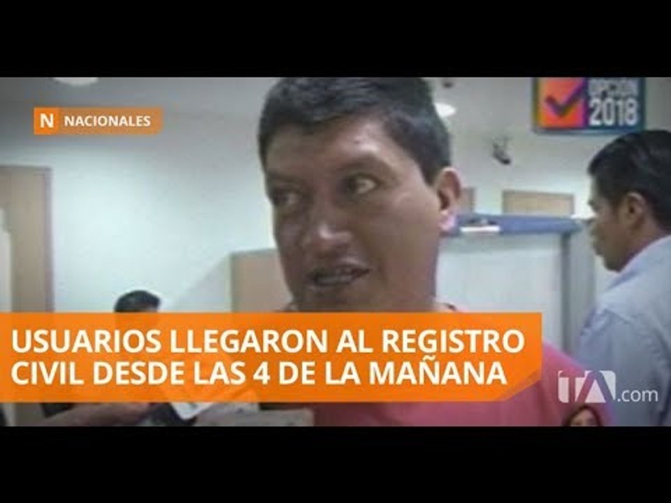Cientos de personas se acercan al Registro Civil para sacar la cédula - Teleamazonas
