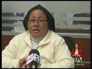 Misionera tiene orden de prisión en su contra