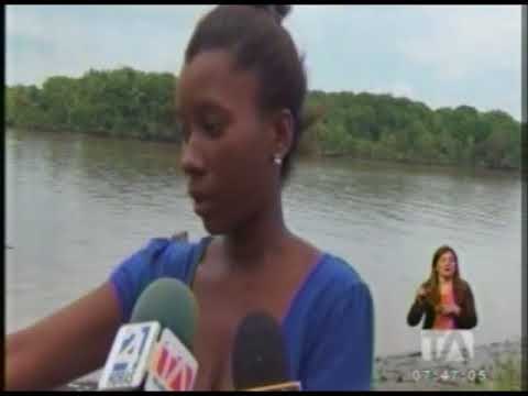 Más de 20 viviendas están en peligro de ser arrastradas por la corriente de un río en Esmeraldas