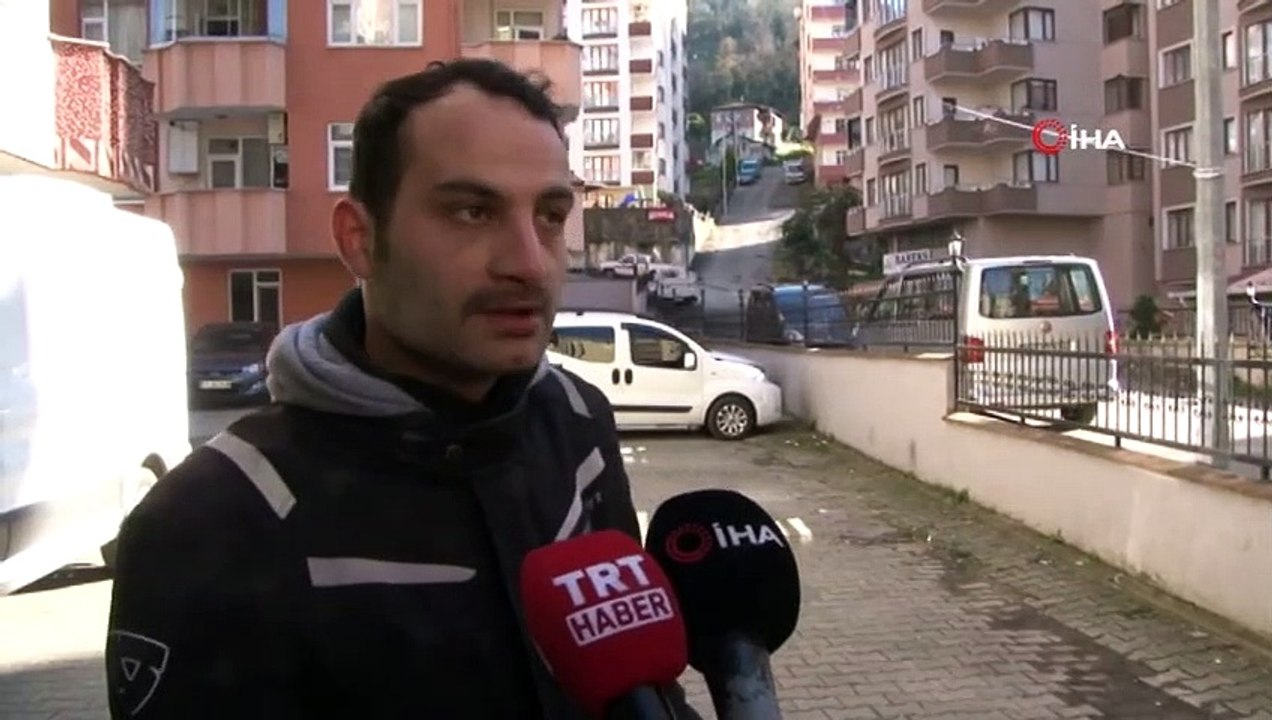 Üşengeç Rizeli Bakkal ile Evinin Arasına İlkel Teleferik Kurdu