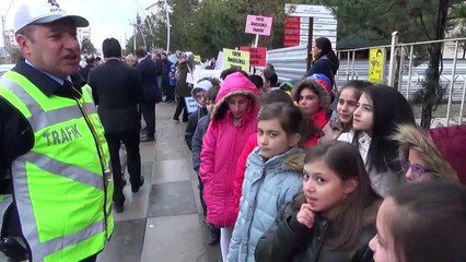 'Öncelik Hayatın, Öncelik Yayanın' kampanyası - ANKARA