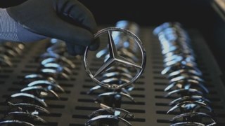 El fabricante de Mercedes Benz espera un año difícil
