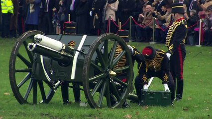 Gun salutes mark Queen’s 67 years on throne