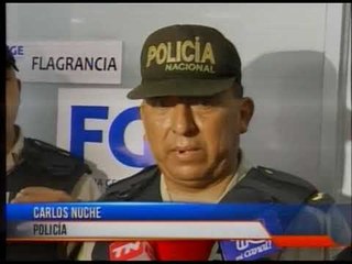 Se disfrazaron como policía para robar un camión en Daule