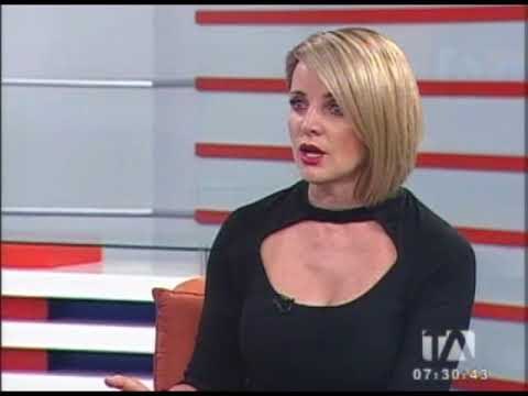 Entrevista a José Valencia, canciller de Ecuador