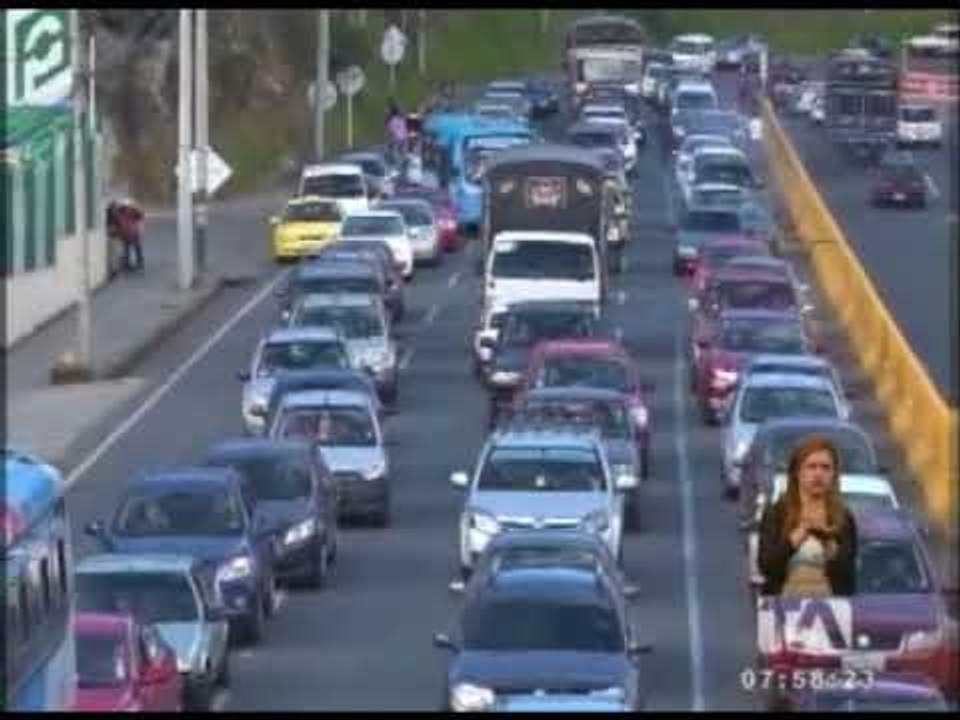 Ecuatorianos prefieren comprar los útiles escolares en Colombia