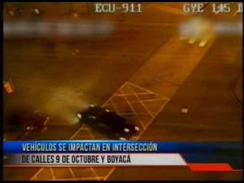 Choque de vehículos en la Av. 9 de Octubre y Boyacá