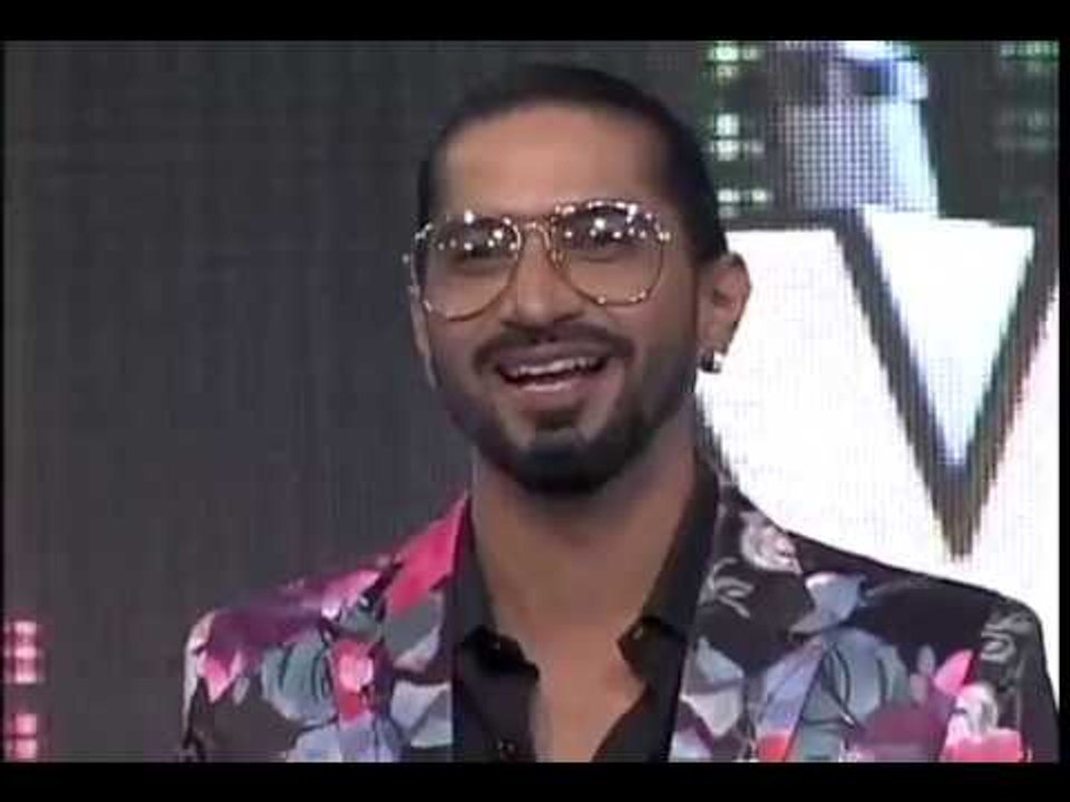 GALA 25 YMLL5 - Maluma